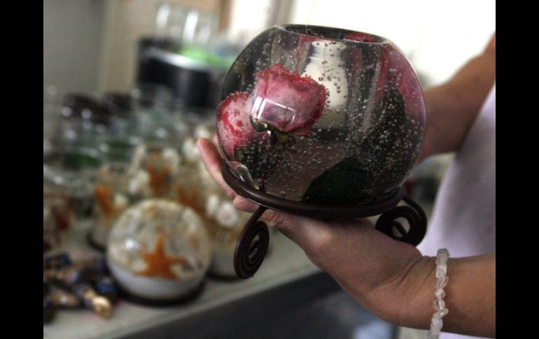 Se pagagarán 900 mil pesos a la empresa Impac Consultores, para enseñarar a 120 mujeres a elaborar velas y artículos de bisutería. ARCHIVO /