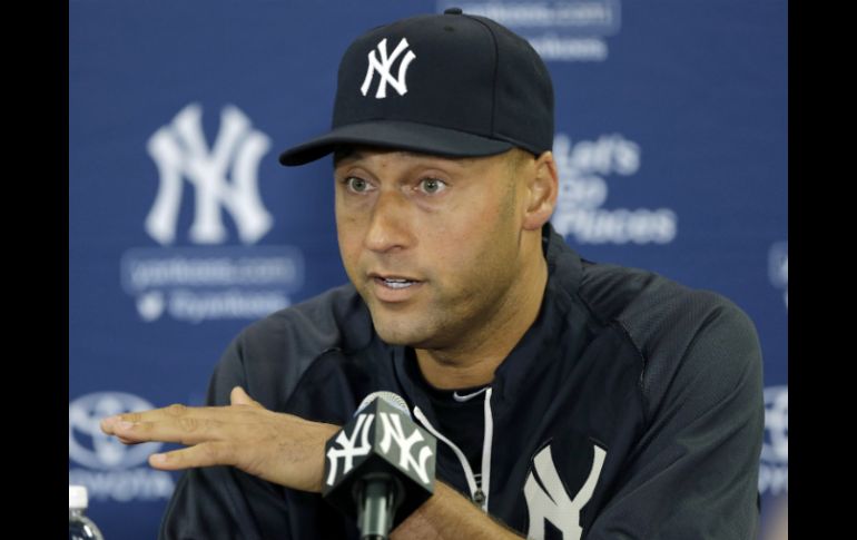 Derek conmovió a sus compañeros en la primer rueda de prensa luego de anunciar su salida de Grandes Ligas. AP /