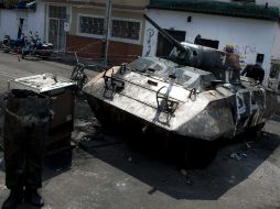 Vista de una barricada utilizada durante una manifestación contra el Gobierno venezolano. EFE /