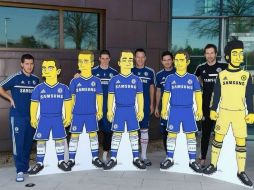 Los futbolistas mostraron su emoción por ser caracterizados para la TV. Twitter: @ChelseaIndo. ESPECIAL /