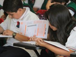 El INE revisará la prueba ENLACE y dictará sus nuevos lineamientos y la SEP sólo la aplicará. ARCHIVO /