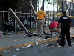 El accidente en la parada afuera de la prepa 10 dejó saldo de 19 heridos y un fallecido.  /