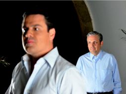 Aristóteles Sandoval estuvo acompañado en la rueda de prensa por el secretario de movilidad, Mauricio Gudiño.  /