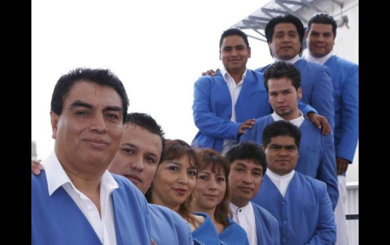 El material ya está disponible en formato CD+DVD e incluye seis versiones sinfónicas. SUN /