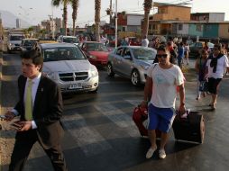 Varias personas han sido evacuadas de sus domicilios. EFE /