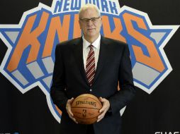 El entrenador más ganador de la NBA ganará 12 millones por año. EFE /