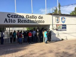 La PGR, practicó un diligencia en las Instalaciones del Club Gallos Blancos de Querétaro. ESPECIAL /