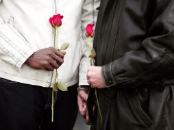 La suspensión se da un día después que los matrimonios homosexuales comenzaron a celebrarse. AFP /