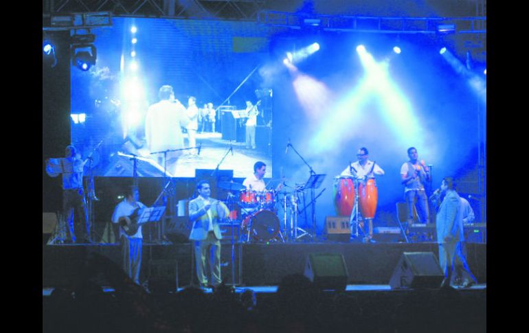 Música para bailar fue una de las principales atracciones para los amantes de la salsa y las cumbias.  /