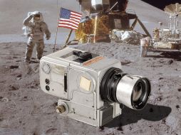 La cámara sacó en total 299 instantáneas de la superficie de la luna durante la misión de Apollo 15. EFE /