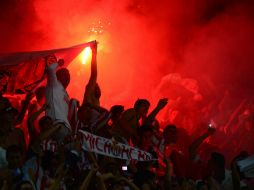 Encargados de la organización dejaron ingresar bengalas al inmueble, cuando esto está prohibido. MEXSPORT /