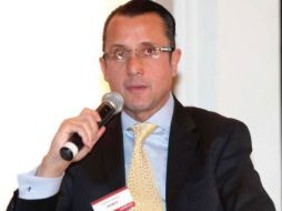 Atención. Pemex consulta con inversionistas qué papel requieren. EE  /