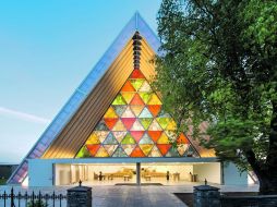 Catedral de cartón. Shigeru diseñó estructuras de bajo costo, tras un terremoto en Christchurch, Nueva Zelanda. AP /