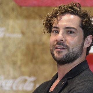 David Bisbal obtiene doble Disco de Oro y Platino por su CD 'Tú y yo'