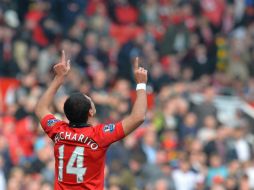 ''Chicharito'', que acababa de salir del banquillo, vuelve a demostrar que está en forma. AFP /