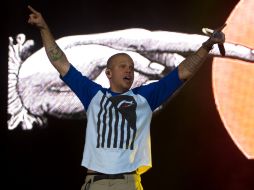 La agrupación liderada por Residente salió a las 21:20 horas haciendo a todos bailar con 'Fiesta de locos'. NTX /