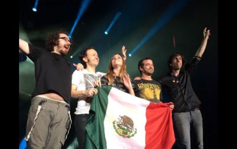 La agrupación dijo adiós, prometiendo volver a México. ESPECIAL /