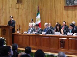 Tonatiuh Bravo rindió su primer informe de actividades al frente de la UdeG. ESPECIAL /