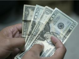 El dólar se adquiere en un mínimo de 12.63 pesos. ARCHIVO /