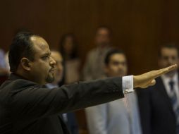 El albiazul rindió protesta ante el pleno del Congreso.  /