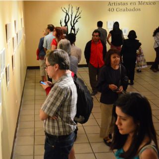 Presentan minienciclopedia titulada 'Artistas en México'