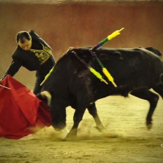 Eloy Cavazos conquista 'El Centenario'