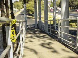 Esperan que la próxima semana esté listo el puente para que los peatones que crucen sin riesgos.  /