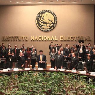 Aprueba INE nuevo logotipo y habilita página web