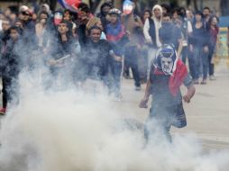 Las FARC estalló el martes pasado un tramo de la Vía Panamericana y causaron la muerte a dos policías. ARCHIVO /