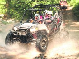 Manejar cuatrimotos y vehículos ATV es una de las actividades favoritas de los turistas. ESPECIAL /