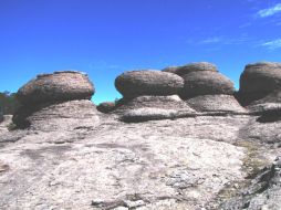 Monumental. Las formaciones rocosas son testigos mudos de millones de años y un regalo a la vista de los visitantes.  /
