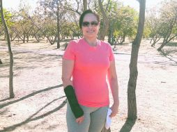 Inspiración. Para Dina Aguilar la caminata es un momento para relajarse mezclándose con la naturaleza.  /