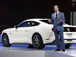 Ford presenta el Mustang de aniversario durante el International Auto Show. AP /