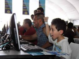 Los detalles pueden ser seguidos en su sitio o en las redes sociales oficiales. Foto de @AldeaDigital. ESPECIAL /