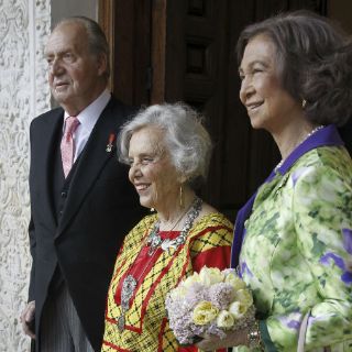 Peña Nieto felicita a Poniatowska por premio Cervantes