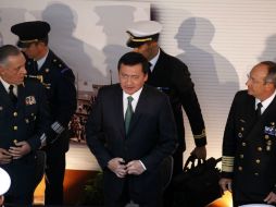 Osorio Chong junto a los secretarios de defensa Nacional y de Marina en la Cámara de Senadores. NTX /