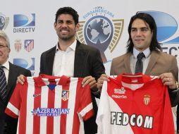 Costa (i) y Falcao, durante el anuncio del tour Conchonero por el continente Americano. EFE /