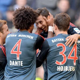 Bayern Múnich gana 4-1 al Hamburgo con gol de Pizarro