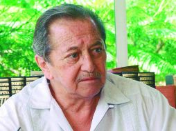 Ricardo Garibay no sólo destacó en el ámbito del periodismo escrito, también en el televisivo. ARCHIVO /