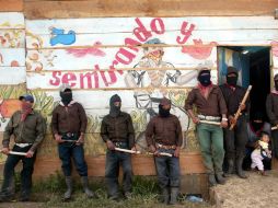 El EZLN mantiene retenes en las entradas de los poblados Guadalupe Tepayac y La Realidad. ARCHIVO /
