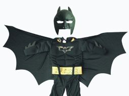 El traje de Batman parecía menos dañino hace 15 años, hoy resulta un calvario lucirlo.  /