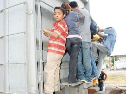 El funcionario de la ONU pidió protección especial para las mujeres, niños y niñas que viajan solos. ARCHIVO /