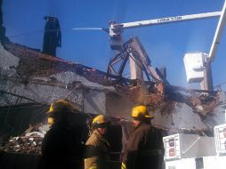 Autoridades siguen trabajando en la zona.  /