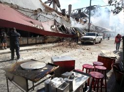 Estiman que 70% de la estructura del inmueble se dañó con el incendio.  /