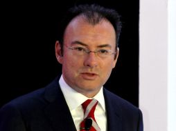 Aunque el debate sea en el Congreso, el Gobierno federal seguirá informando a la población, asegura Videgaray. ARCHIVO /