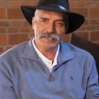 Mireles busca platicar por Skype con Peña Nieto