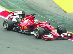 Otra época. Fernando Alonso finalizó en la sexta plaza del pasado Gran Premio de España. AFP /