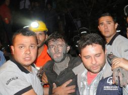 Al menos 580 personas se encontraban en la mina en el momento de la explosión. EFE /