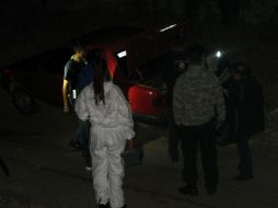 Personal de la Fiscalía y personal del IJCF arribaron posteriormente para realizar las investigaciones correspondientes.  /