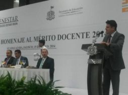 El gobernador Aristóteles Sandoval Díaz encabeza el Homenaje al Mérito Docente.  /